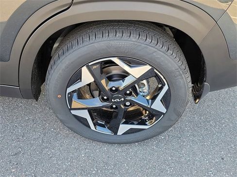 New 2026 Kia Seltos S image 37