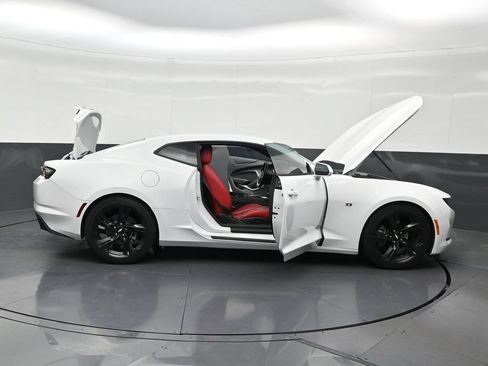 Used 2019 Chevrolet Camaro LT w/ RS Package RWD image 31