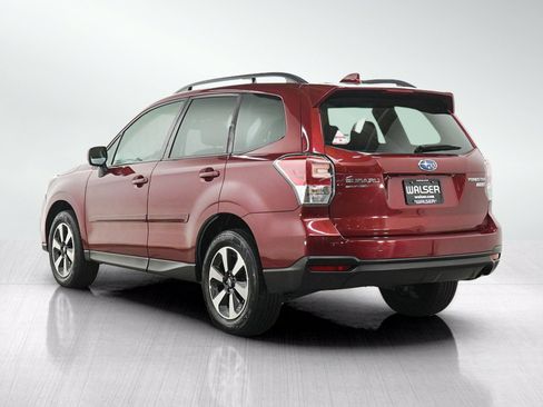 Used 2017 Subaru Forester 2.5i Premium AWD/4WD image 3
