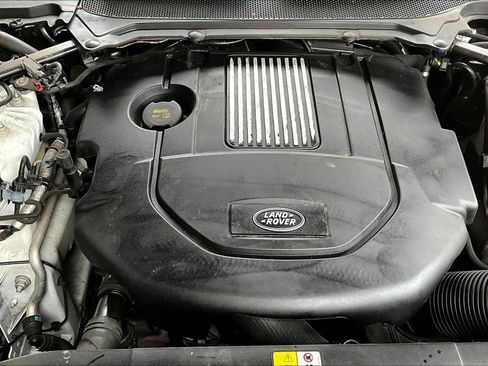 Used 2020 Land Rover Range Rover Sport SE AWD/4WD image 32