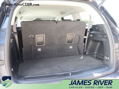 Used 2021 Jeep Grand Cherokee L Limited AWD/4WD image 16
