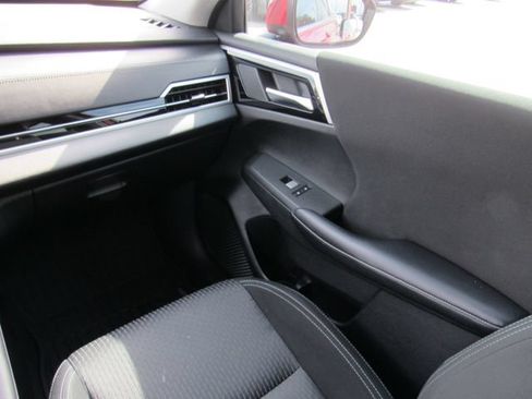 Used 2023 Mitsubishi Outlander ES FWD image 19
