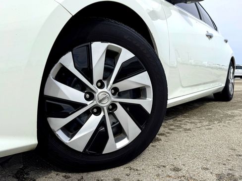 Used 2019 Nissan Altima 2.5 S image 2