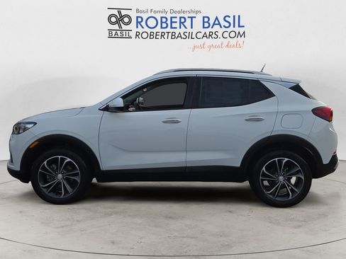 Used 2023 Buick Encore GX Select image 2