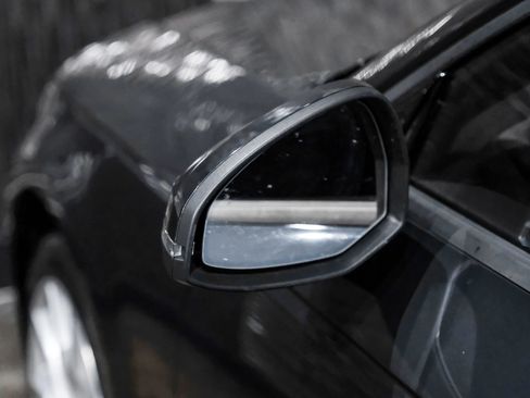 Used 2017 Audi A4 2.0T Premium image 46