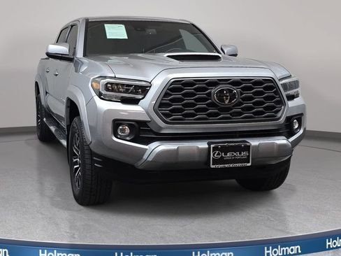 Used 2020 Toyota Tacoma 2WD Double Cab image 3