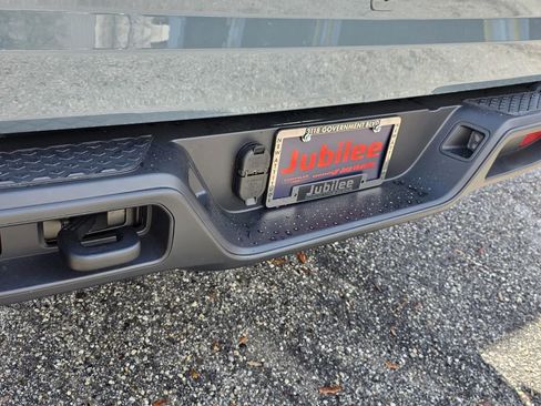 New 2026 Jeep Gladiator Sport image 28