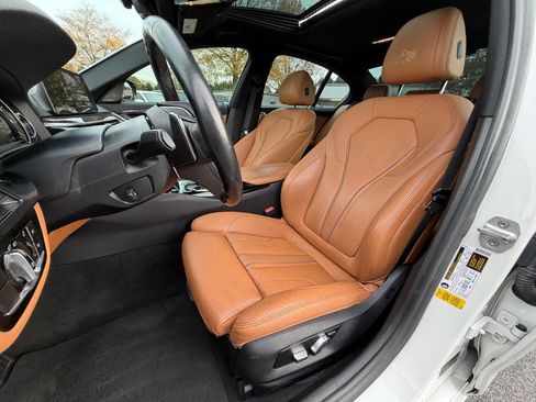 Used 2018 BMW 540i RWD image 12