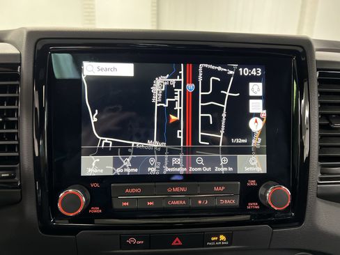 Used 2024 Nissan Frontier PRO-4X w/ Pro Premium Package image 50