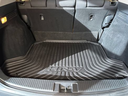 Used 2022 Honda HR-V LX image 22