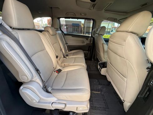 Used 2018 Honda Odyssey EX-L image 21