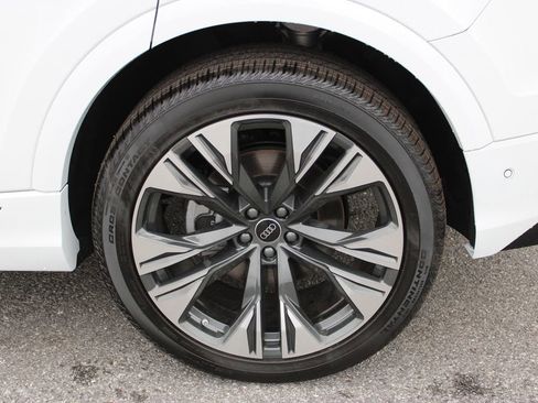 New 2026 Audi Q8 Premium Plus image 36