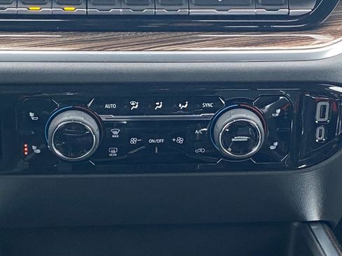 New 2026 Chevrolet Silverado 1500 LT Trail Boss w/ LT Trail Boss Premium Package AWD/4WD image 13