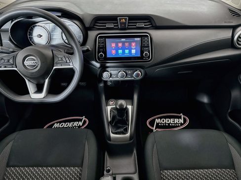 Used 2020 Nissan Versa S FWD image 25