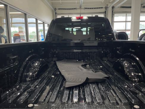 Used 2023 Ford F250 Lariat w/ Lariat Ultimate Package AWD/4WD image 30