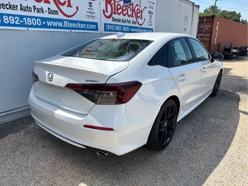Used 2025 Honda Civic Sport image 3