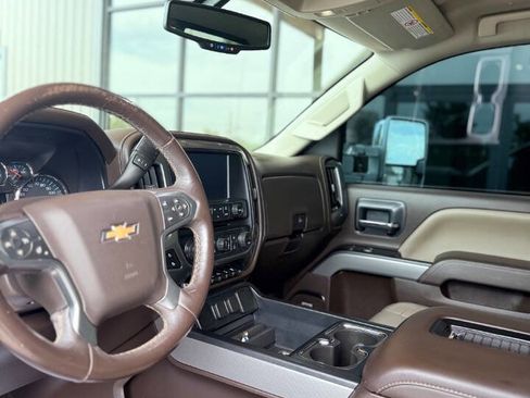 Used 2018 Chevrolet Silverado 2500 LTZ w/ Duramax Plus Package AWD/4WD image 11
