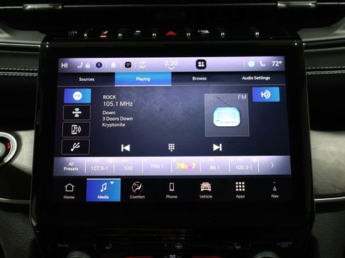 Used 2024 Jeep Grand Cherokee Limited image 28