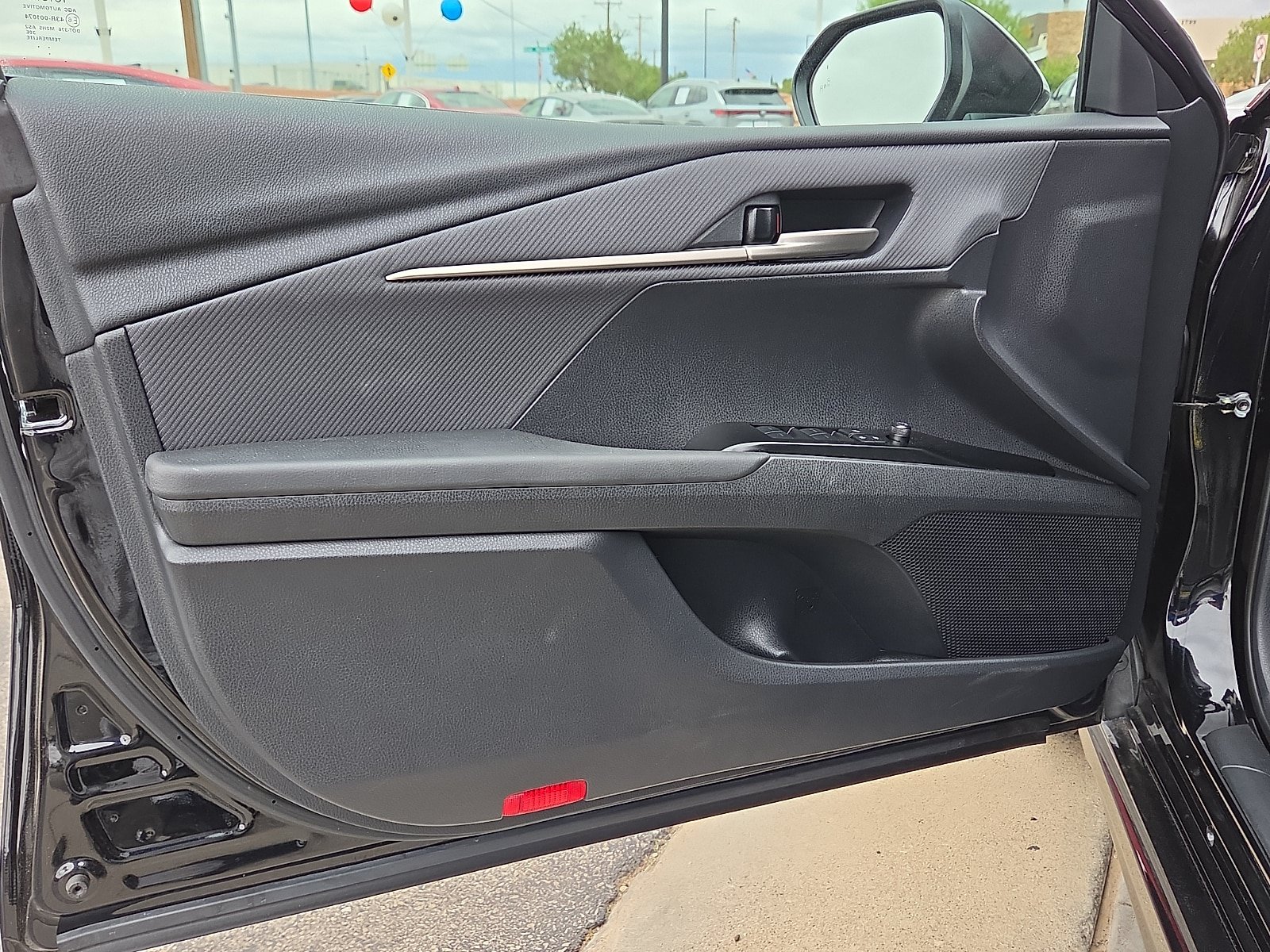 Used 2026 Toyota Camry SE FWD image 14