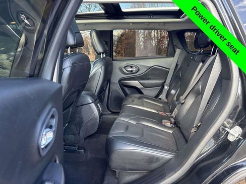 Used 2021 Jeep Cherokee Limited w/ Mopar Interior Package image 27