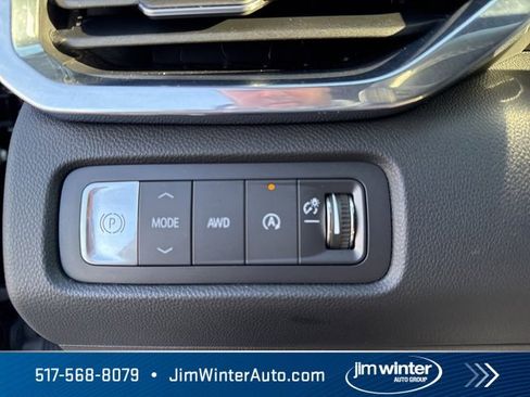 Used 2025 GMC Acadia Denali image 30