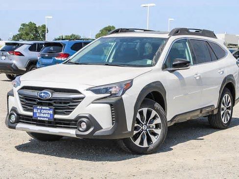 Used 2025 Subaru Outback Limited AWD/4WD image 1