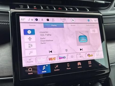 Used 2025 Jeep Grand Cherokee L Limited w/ Luxury Tech Group II AWD/4WD image 34