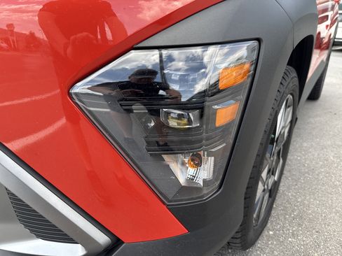 Used 2025 Hyundai Kona SEL image 10