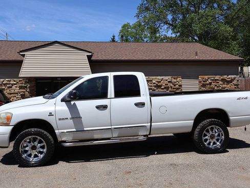 Used 2006 Dodge Ram 2500 Truck Laramie AWD/4WD image 7