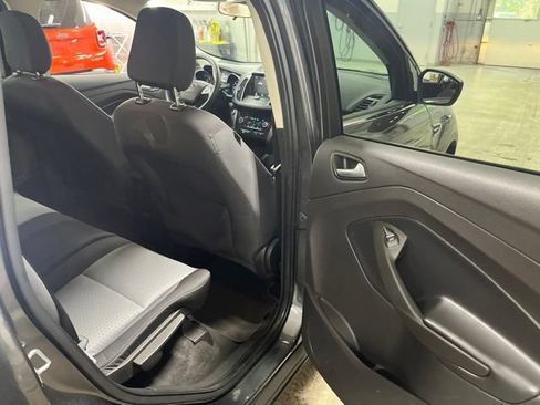 Certified 2019 Ford Escape SE AWD/4WD image 31