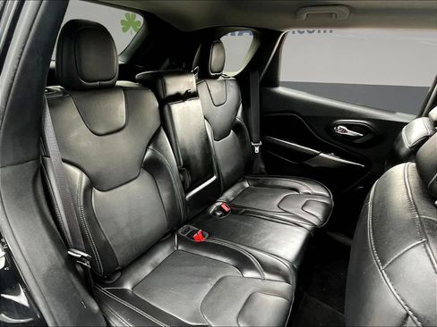 Used 2020 Jeep Cherokee Limited AWD/4WD image 28
