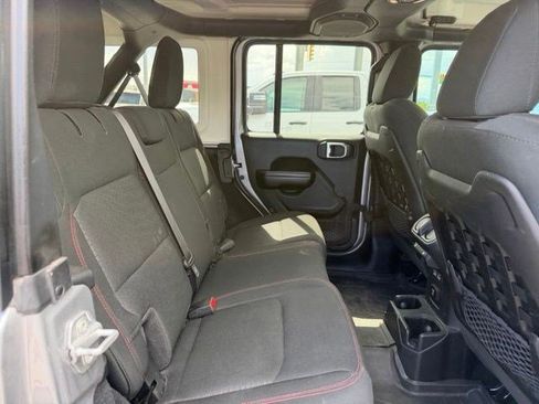 Used 2020 Jeep Wrangler Unlimited Rubicon w/ LED Lighting Group AWD/4WD image 11