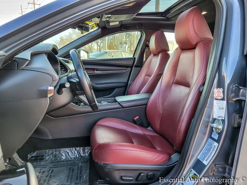 Used 2024 MAZDA MAZDA3 s image 7