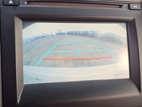 Used 2015 Toyota Camry LE image 8