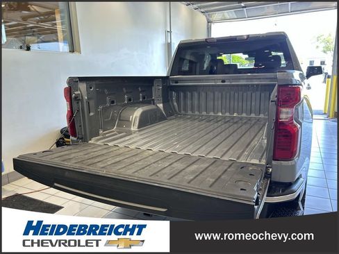 Certified 2024 Chevrolet Silverado 1500 LT AWD/4WD image 15