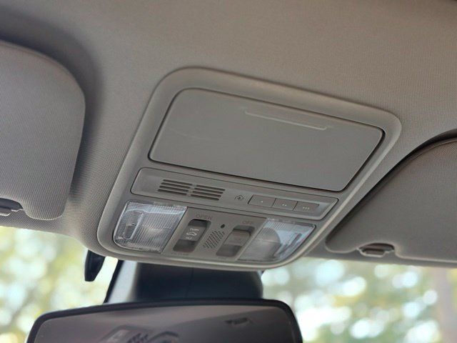 Used 2016 Honda Odyssey EX-L image 31