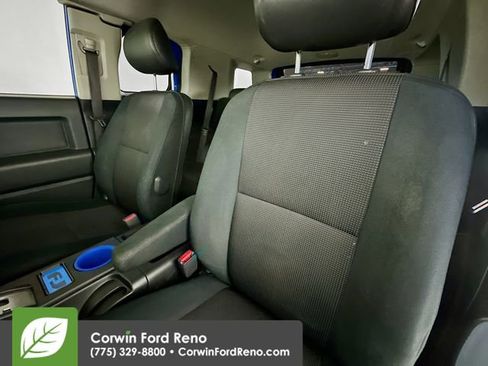 Used 2007 Toyota FJ Cruiser 4WD image 19