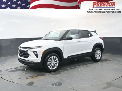 New 2026 Chevrolet TrailBlazer LS w/ LS Convenience Package AWD/4WD image 1