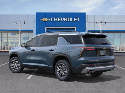 New 2026 Chevrolet Traverse LT w/ LPO, Floor Liner Package image 3