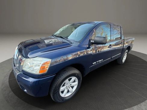 Used 2012 Nissan Titan SV w/ SV Value Truck Pkg image 39