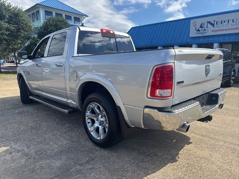 Used 2017 RAM 1500 Laramie w/ Convenience Group image 6