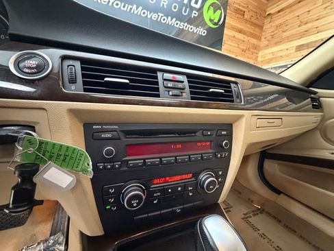 Used 2011 BMW 328i xDrive Sedan image 18