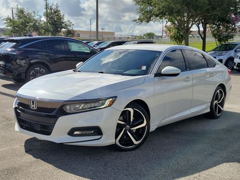 Used 2020 Honda Accord Sport image 32