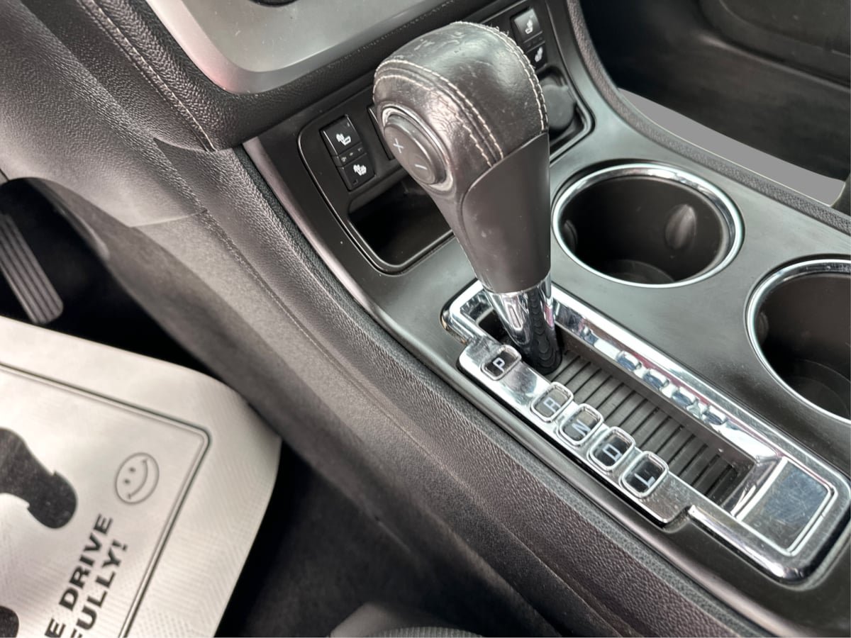 Used 2015 GMC Acadia SLE AWD/4WD image 43