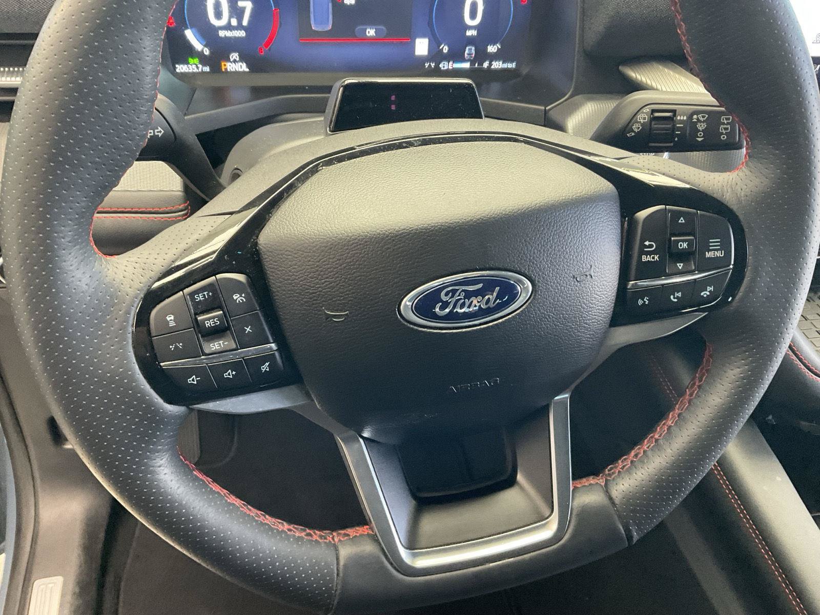 Used 2025 Ford Explorer ST-Line w/ Premium Package AWD/4WD image 26
