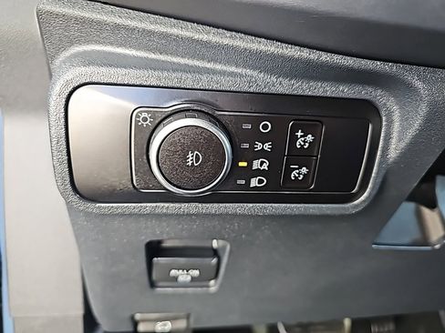 Used 2025 Ford Bronco Outer Banks image 21