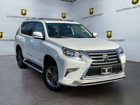 Used 2017 Lexus GX 460 Luxury AWD/4WD image 3