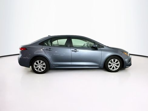 Used 2025 Toyota Corolla LE FWD image 10