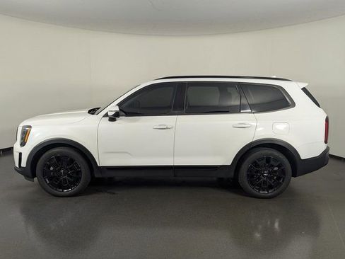 Used 2022 Kia Telluride EX w/ EX Premium Package image 5