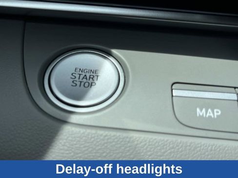 Used 2024 Hyundai Elantra SEL FWD image 38